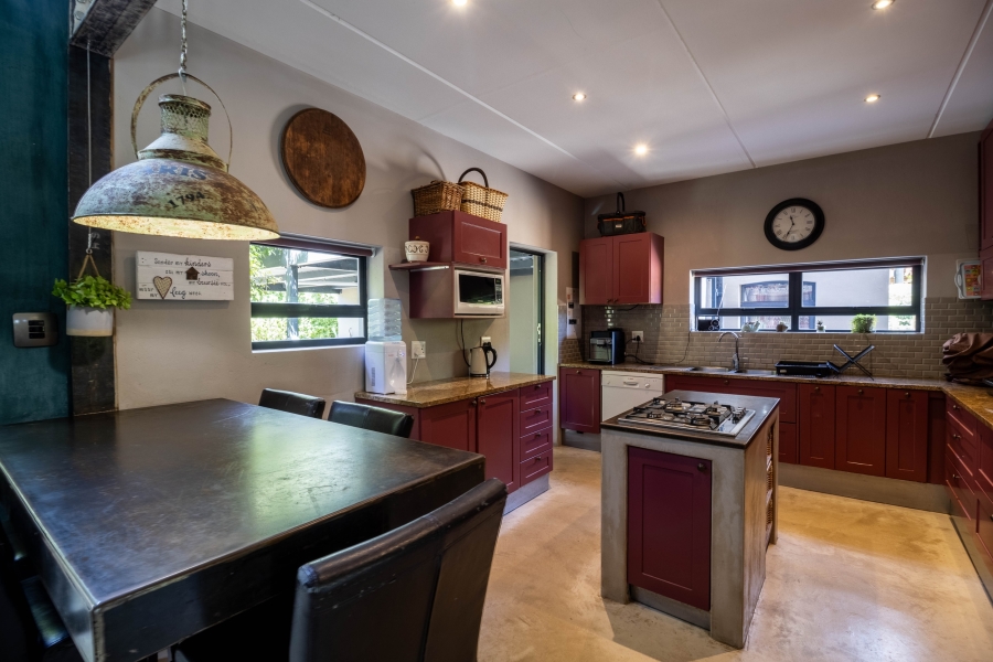 4 Bedroom Property for Sale in Riebeek Kasteel Western Cape